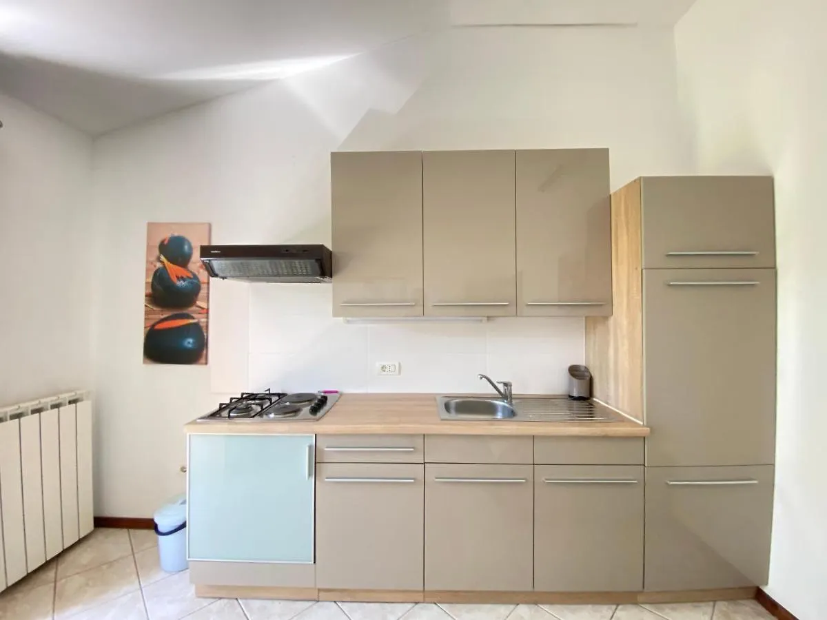 Apartments Vesna Пула